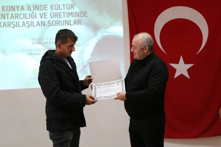 “KÜLTÜR MANTARI YETİŞTİRİCİLİĞİ VE SEKTÖREL GELİŞİMLER” İSİMLİ KONFERANS 